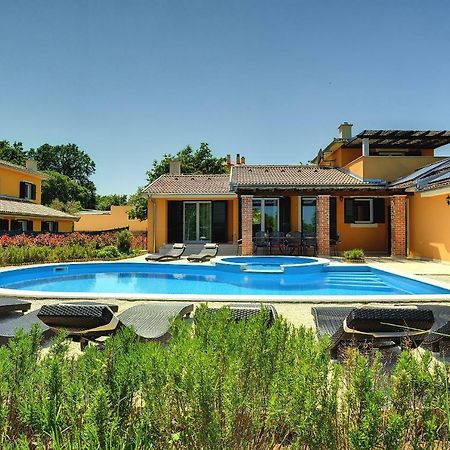 Villas Vea Histria Režanci Eksteriør bilde
