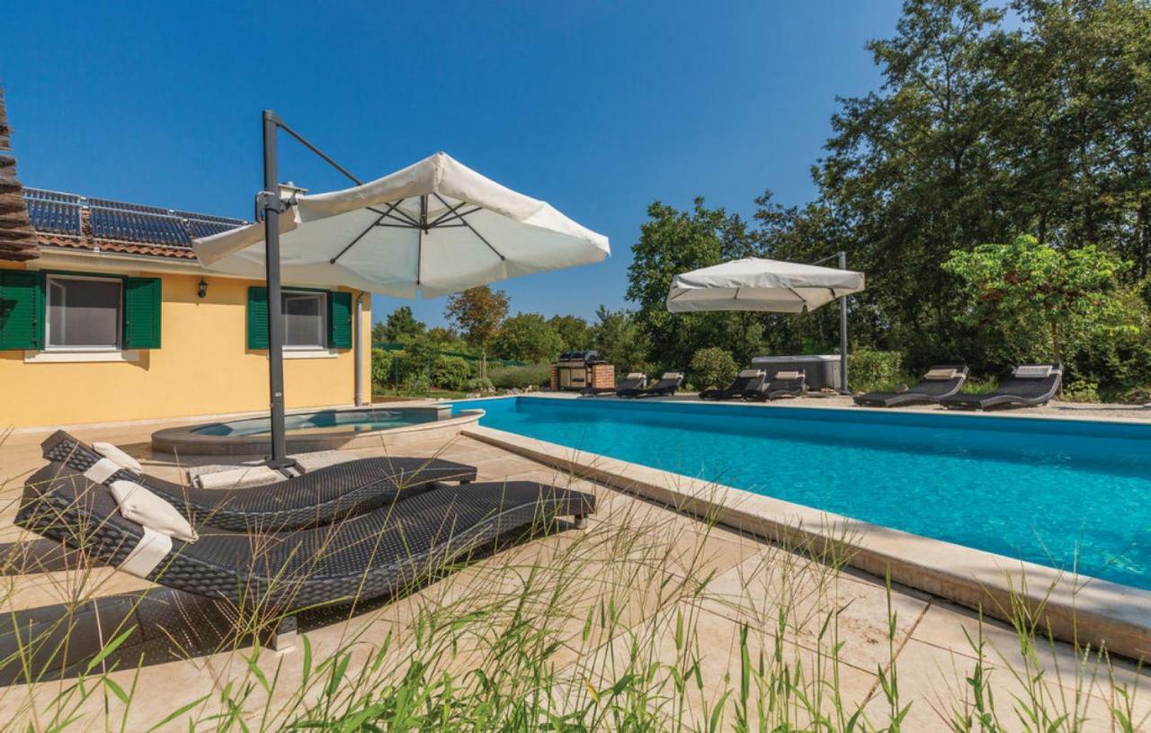 Villas Vea Histria Režanci Eksteriør bilde