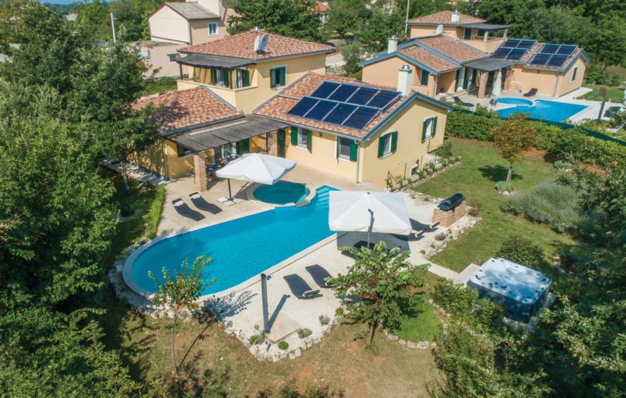 Villas Vea Histria Režanci Eksteriør bilde